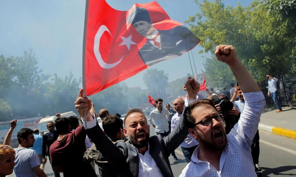 Γκρίζοι Λύκοι: Η σκοτεινή ιστορία της οργάνωσης